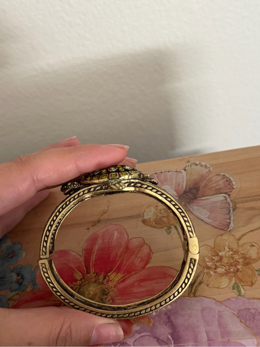 Heidi Daus simply irresistible turtle bracelet - Picture 7 of 10